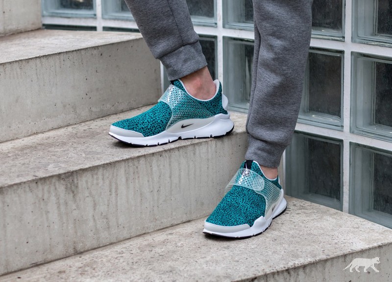 Nike Sock Dart QS Green Safari 942198 300 Grailify